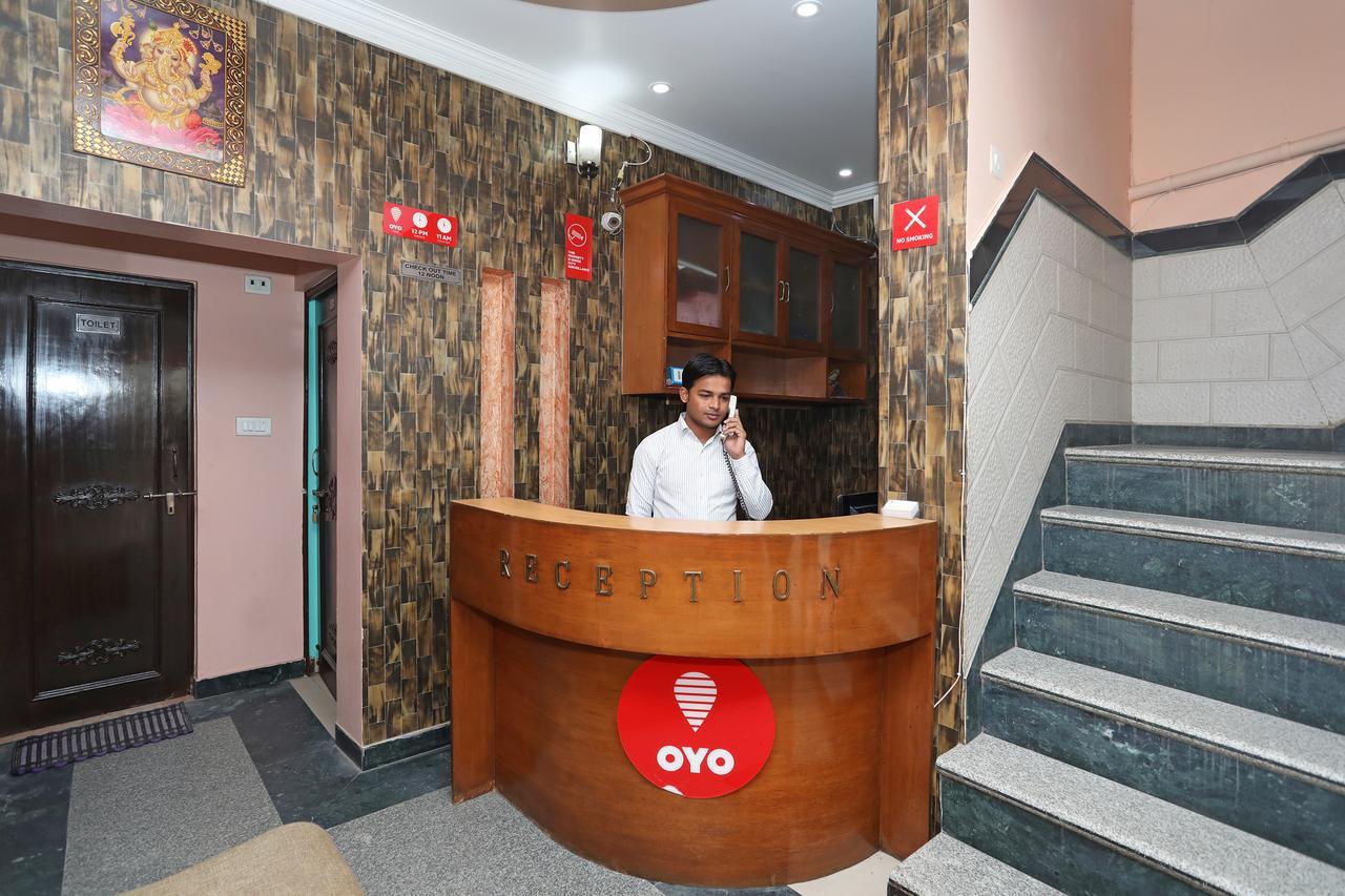 Oyo 11312 Aero Capital Otel Yeni Delhi Dış mekan fotoğraf