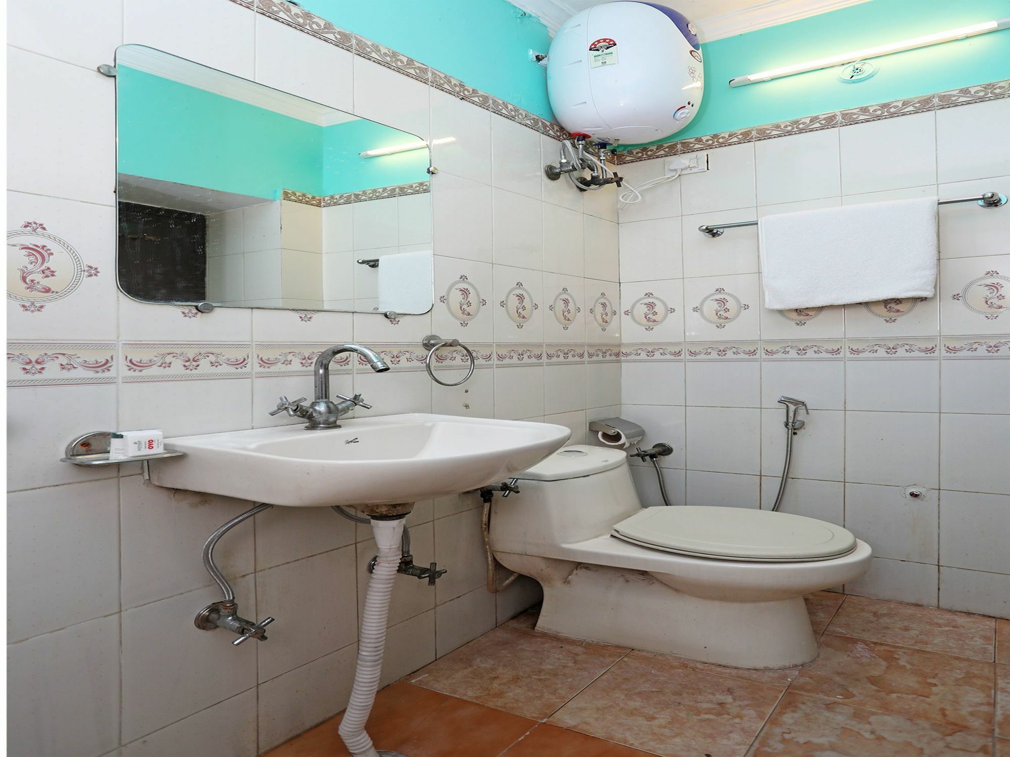 Oyo 11312 Aero Capital Otel Yeni Delhi Dış mekan fotoğraf